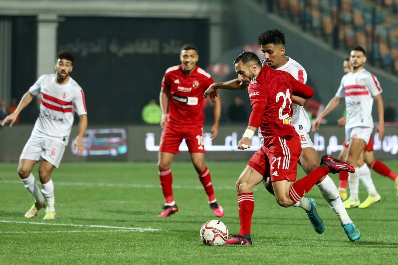 القمة برؤية اقتصادية: 1.7 مليار جنيه القيمة السوقية للاعبي الأهلي والزمالك